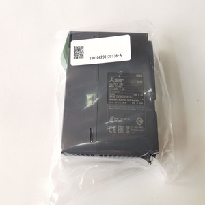 Módulo de Salida Mitsubishi QY42P, 16 Puntos de Salida Digital, 12/24VDC 0.1A, Clase 2, Hecho en Japón - Product Image 1