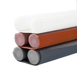 سدادة باب سفلية شريط إغلاق باب سفلي مرن مقاوم للأتربة وإلغاء الضوضاء - Product Image 6