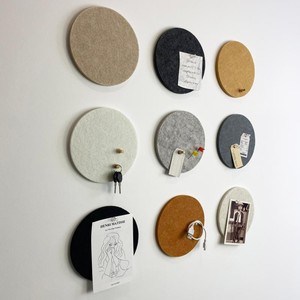 Tablero de mensajes de pared de fieltro circular con paneles de fieltro de colores Pared tridimensional similar a Instagram de estilo nórdico simple - Product Image 1