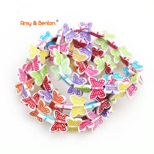 Mini giocattoli di plastica colorata braccialetto a farfalla bambina braccialetti di plastica bomboniere per bambini - Product Image 1