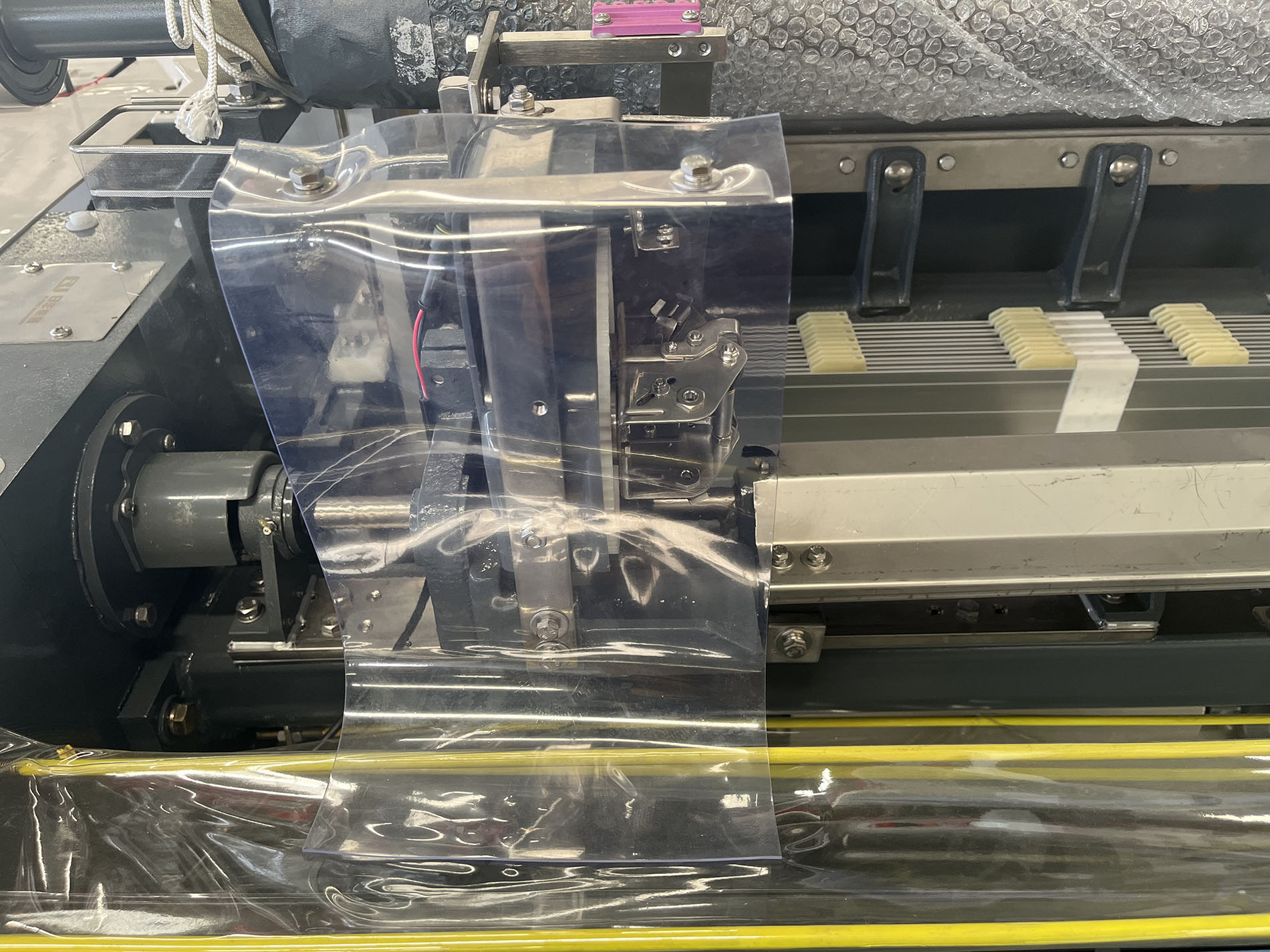 2 or 4 Color High Speed Weaving Machine Air Jet Power Loom with Staubli Cam or Dobby Shedding