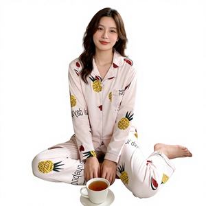 Vente directe à l'exportation : Cardigan long à revers pour <span class=keywords><strong>femme</strong></span>, printemps, coupe ample, motif ananas dessin animé mignon, style étudiant, vêtements d'intérieur - Product Image 1
