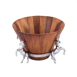 Plateau et ensemble de bols modernes en bois faits à la main pour servir des fruits secs, des noix, des chips, des amuse-gueules, du fromage lors de fêtes - Product Image 3
