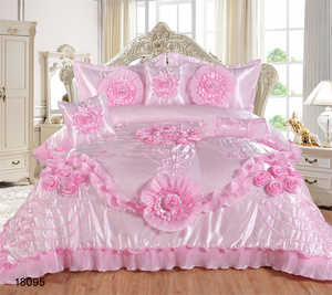 Bán buôn Vua Kích thước đám cưới 6-Piece thân thiện với môi trường 300tc satin kháng Duvet cover Set với ren rìa phong cách Châu Âu bộ đồ giường - Product Image 4