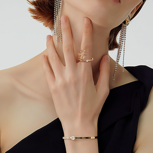 Bagues de luxe série fleur animale en acier inoxydable plaqué or rose avec bijoux Moissanite pour femmes fête d'anniversaire de mariage - Product Image 5