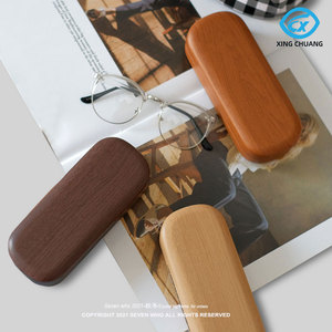 Offre spéciale Étui à lunettes rectangulaire en cuir de style bois Boîte de rangement pour lunettes avec logo personnalisé Étui à lunettes d'origine - Product Image 1