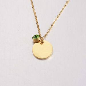 Collar con Colgante Grabado de Disco Redondo Tipo Moneda, Dije de Piedra de Nacimiento Personalizado de Acero Inoxidable Bañado en Oro de 18K, Joyería en Blanco Personalizable - Product Image 2