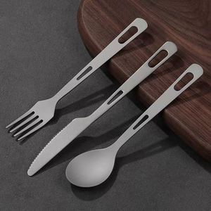 Juego de Cubiertos Portátil de Titanio y Acero Inoxidable, Plateado Mate, Moderno, Reutilizable, con Estuche, Cuchillo y Tenedor, Precio de Fábrica - Product Image 2