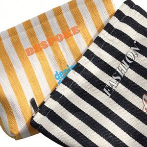 Women Personalized High Quality Cosmetic Bags Manufacturers Canvas Fashion Cosmetic Shopping Bag with Custom Printed Logo - Product Image 5