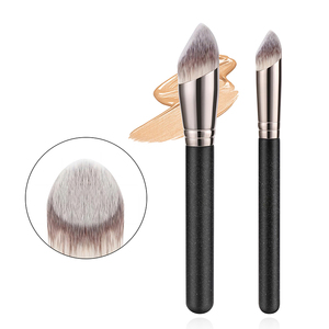 Pinceau <span class=keywords><strong>de</strong></span> maquillage professionnel à logo personnalisé, poils synthétiques doux, pour anticernes, fond <span class=keywords><strong>de</strong></span> <span class=keywords><strong>teint</strong></span> et blush – Nouvelle collection très prisée - Product Image 1