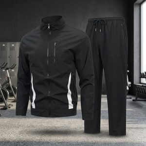 Conjunto Deportivo Personalizado para Hombre de Dos Piezas: Chaqueta con Capucha y Cierre, Pantalones con Cintura Elástica, Transpirable, Resistente al Viento, Ecológico y Ligero - Product Image 5