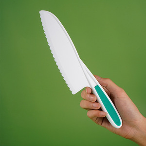 Lot de 13 ustensiles de cuisine en plastique pour enfants, ensemble de couteaux et planches à découper pour jeux d'enfants, emporte-pièces à sandwich - Product Image 6