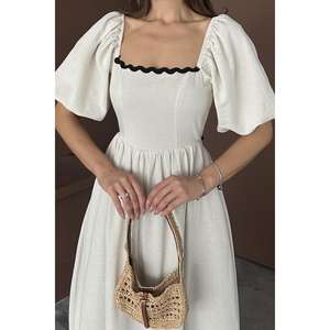 เดรสผ้าลินินสีเบจผูกหลัง ทรงหลวม เอวธรรมชาติ คอไขว้ ระบายอากาศได้ดี สวมใส่สบายๆ - Product Image 3