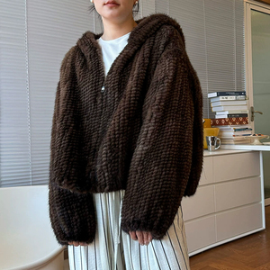 <span class=keywords><strong>Cappotto</strong></span> <span class=keywords><strong>di</strong></span> pelliccia in maglia <span class=keywords><strong>di</strong></span> <span class=keywords><strong>visone</strong></span> classico da donna <span class=keywords><strong>con</strong></span> <span class=keywords><strong>cappuccio</strong></span> alla moda Design classico Casual giacca invernale a breve lunghezza - Product Image 1