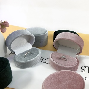 Custom Velvet Oval Jewelry Box <b>Ring</b> Earring Necklace Universal Box Flip Top Elegant Brand Jewelry Box with Private logo - Product Image 4