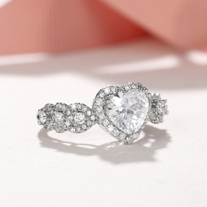 Anello di Proposta a Forma di Cuore per Donne, Regalo Romantico alla Moda, Gioiello da Dito - Product Image 4