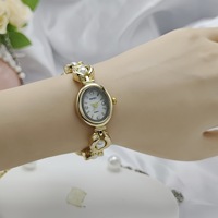 Nouvelle Montre-bracelet à Quartz Ovale Vintage en Acier Inoxydable pour Femme, Bracelet Bijou Mignon, Montres pour Femmes avec Perles