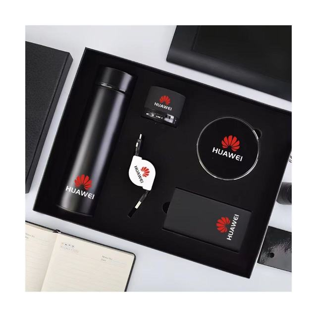Top Seller Business Gift Sets Includes Power Banks Wireless Charger USB Cable Vacuum Flask and Straight Cup for Cars