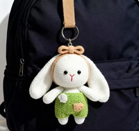 Porte-clés en coton doux et écologique en forme de lapin à oreilles tombantes, poupée en peluche personnalisée, décoration au crochet