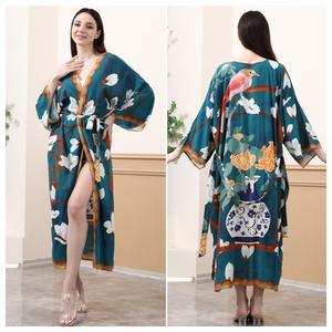 2025新款粘胶孔雀印花防晒开衫沙滩遮盖布印花连衣裙数码印花沙滩和服女式衬衫 - Product Image 2