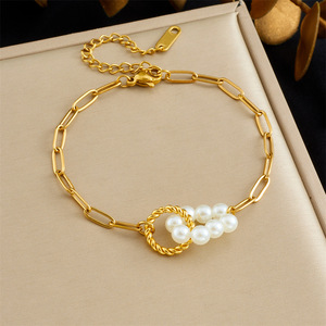 SL211 Pulsera de Acero Inoxidable con Eslabones Ovalados Ajustables, Chapada en Oro de 18K, con Dijes de Concha y Nudo de Perlas Vintage, para Mujer, Moda de Nicho - Product Image 5
