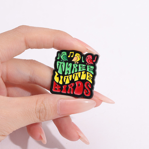 Pin de esmalte de tres pájaros pequeños, broche de animales de dibujos animados, insignia de solapa, joyería, regalo para niños y amigos, venta al por mayor - Product Image 4