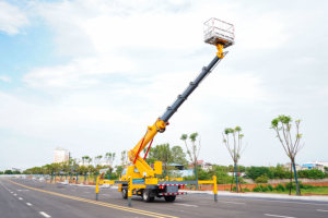 Camión Plataforma Elevadora JMC 30M en Oferta, Camión con Cesta Elevadora de Brazo Recto, Diésel, Manual, para Operaciones en Altura - Product Image 2
