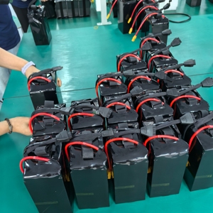 Baterai Drone Solid State Isi Ulang Densitas Tinggi 6S 12S 14S 16000mAh 22000mAh 27000mAh 30000mAh 32000mAh Baterai Drone UAV - Product Image 3