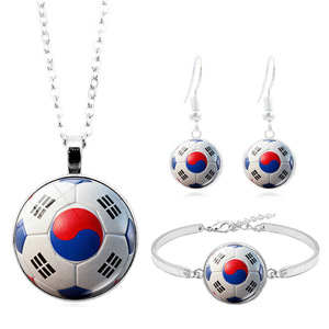 Juego de Joyería de <span class=keywords><strong>3</strong></span> Piezas con la Bandera de Corea del Sur para el Partido de Fútbol 2026, Collar, Pulsera y Aretes con el Emblema Nacional, Venta al por Mayor - Product Image 1