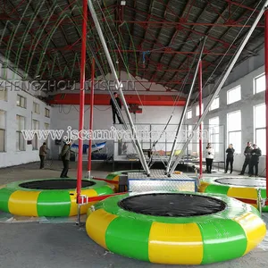 Outdoor Opblaasbare Springende Bungee Single Person Trampoline Bungee Te Koop