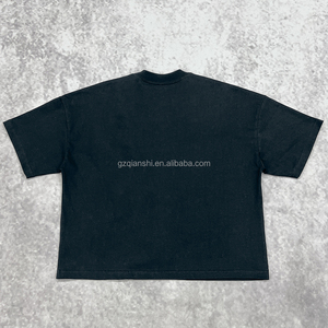 ผู้ผลิตเสื้อยืดโอเวอร์ไซส์คุณภาพสูง พิมพ์ลายกราฟิกด้วยเทคนิคสกรีน  ผ้าฝ้ายสีดำ ทรงครอป บ็อกซี่  ตกแต่งด้วยมุกและเล็บ สำหรับผู้ชาย - Product Image 3