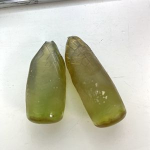 Matériau brut de spinelle non taillée, pierre de spinelle jaune pour la découpe de pierres précieuses - Product Image 2