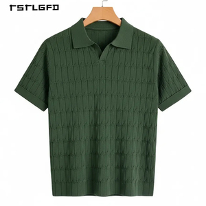 เสื้อโปโลคอวี แขนสั้น ผ้าคอตตอนเนื้อหนา ลายทางแนวตั้ง สีแดงเบอร์กันดี แบบพรีเมียมที่สามารถปรับแต่งได้ - Product Image 3