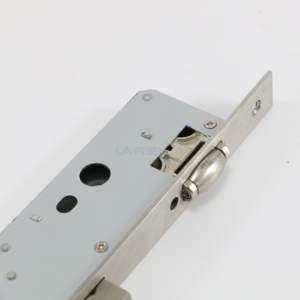 Un ensemble corps de serrure et cylindre avec bouton avec porte en aluminium - Product Image 4