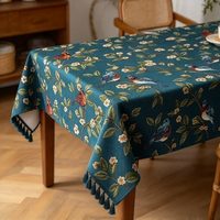 Nappe Jacquard Monet en Gros d'Usine, Nappe Rectangulaire Beige à Motifs Floraux et Oiseaux avec Pompons, Personnalisation OEM Disponible