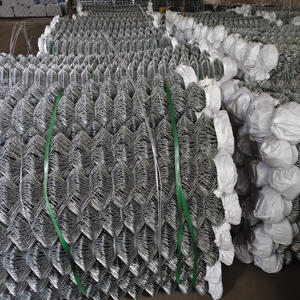 Recinzione a Maglie Concatenate Rivestita in PVC da 8 Piedi, Economica, 2.5mm, per Fattorie e Parchi Giochi - Product Image 3