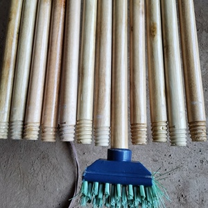 Palo de madera con diseño floral <span class=keywords><strong>en</strong></span> oferta, mango de madera para escoba y fregona, para escobas de plástico y mangos de fregona, 100-150 cm - Product Image 1