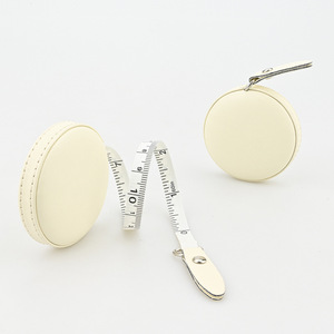 Ruban à mesurer télescopique GZ en PU 1,5 m avec retour automatique de la lame pour la mesure corporelle et vestimentaire à domicile - Product Image 5