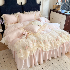 Parure de lit en coton style princesse coréenne 4 pièces avec broderie et dentelle, housse de couette, drap plat et drap-housse pour usage domestique - Product Image 1