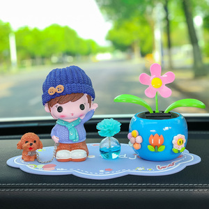Figurine de dessin animé en résine Ruijie pour décoration de voiture, diffuseur d'arômes et ornement de tableau de bord - Product Image 5