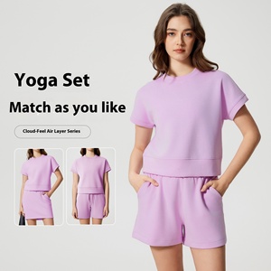 Ensemble de survêtement doux et léger Vêtements de <span class=keywords><strong>sport</strong></span> décontractés d'été pour femmes T-<span class=keywords><strong>shirt</strong></span> à manches courtes et short à double <span class=keywords><strong>taille</strong></span> Ensemble 2 pièces - Product Image 2