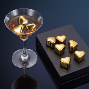 Kim loại <span class=keywords><strong>ICE</strong></span> <span class=keywords><strong>CUBE</strong></span> tái sử dụng hình trái tim thép không gỉ <span class=keywords><strong>Ice</strong></span> <span class=keywords><strong>Cube</strong></span> <span class=keywords><strong>Whisky</strong></span> Stones Set với kẹp cho <span class=keywords><strong>Whisky</strong></span> Brandy Cocktail bia - Product Image 4