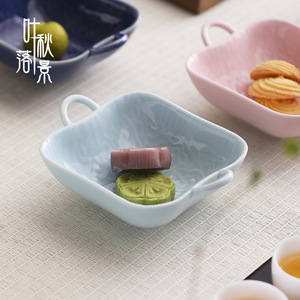Plateau carré en céramique à double poignée, plat à collation en porcelaine pour les fêtes et l'hôtellerie - Product Image 2