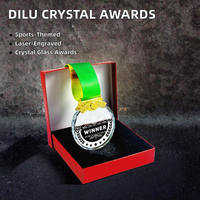 Petit Pont Logo Personnalisé Personnaliser Cristal Verre Médaille Prix Facettes Diamant Médailles Plaques Stock Métal Trophée Souvenirs