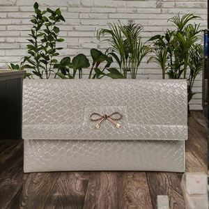 Borsa a tracolla da donna con stampa a farfalla, portachiavi rimovibile, ideale per matrimoni e feste, perfetta per riporre il cellulare. - Product Image 3