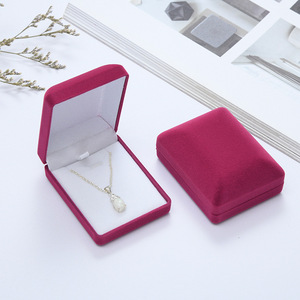 Caja de Joyería Exquisita para Anillo, Colgante y Pulsera en Rojo, Negro y Azul, Venta al por Mayor a Precios Económicos - Product Image 5