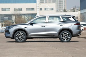 จำนวนจำกัด! 2025 BYD Song Pro DM-I 75กม. ระยะการขับขี่1200กม. พร้อมตัวช่วย L2และกล้อง360 - Product Image 4