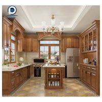 Meuble de cuisine en bois massif Prima, économique et résistant à l'eau, idéal pour les cuisines résidentielles et l'immobilier.
