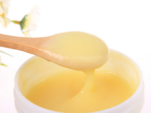 Jalea Real Liofilizada 10-HDA 6% Extraída con Solventes al 100%, Grado Alimenticio, Marca Ruiwo - Product Image 3