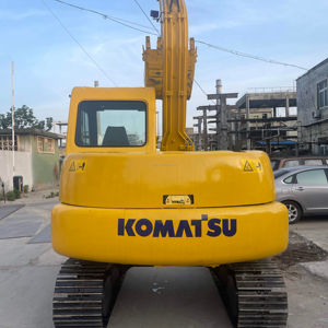 Komatsu รถตักดินไฮดรอลิก PC60-7ขุดดินมือสองพร้อมมอเตอร์แกนและส่วนประกอบเครื่องยนต์ - Product Image 1